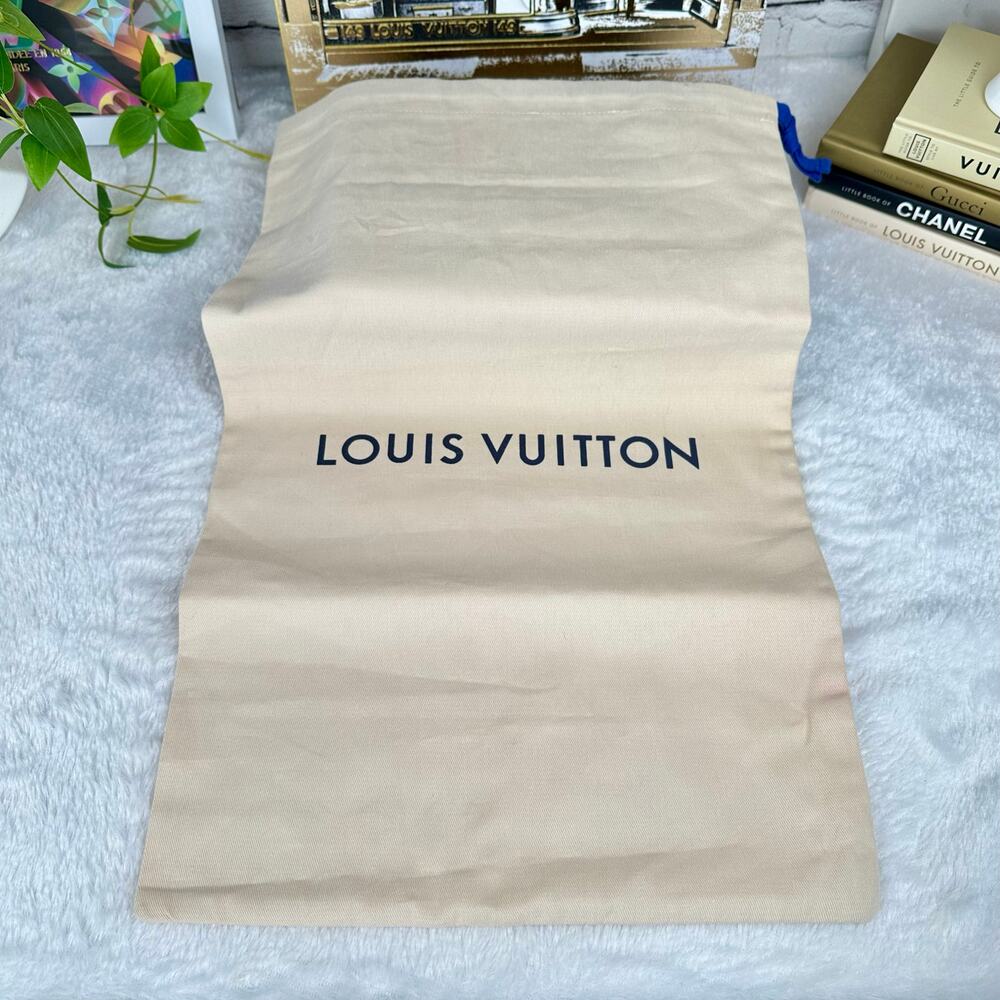 Louis Vuitton drawstring dust bag newer GOOD condition for shoes or bags NICE